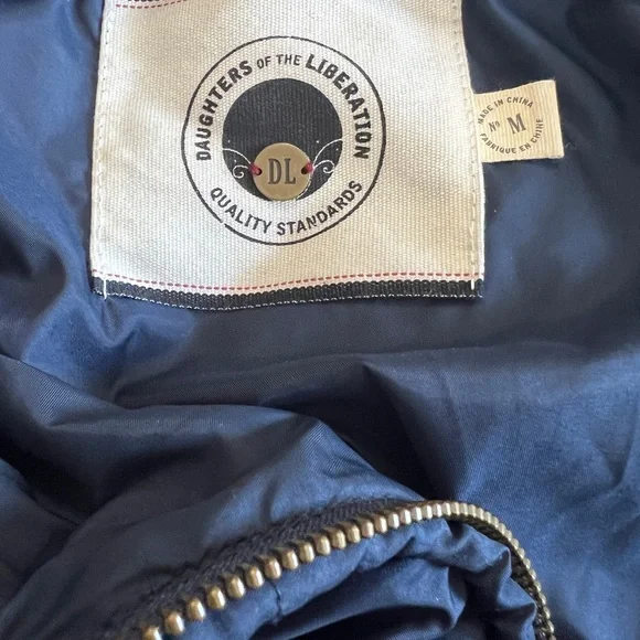 Daughters of the Liberation Navy Toggle Cape Puffer Jacket Anthropologie M - Picture 6 of 10